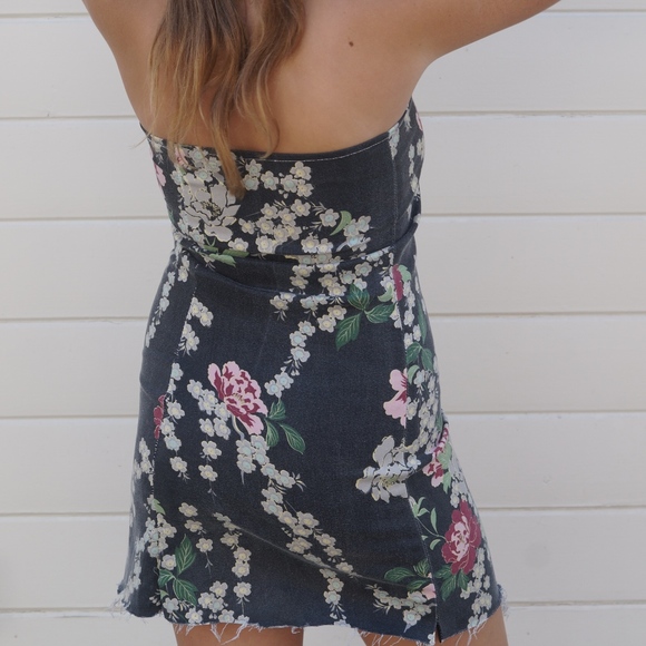 pb and poppy sakura print bodycon dress - Picture 4 of 5